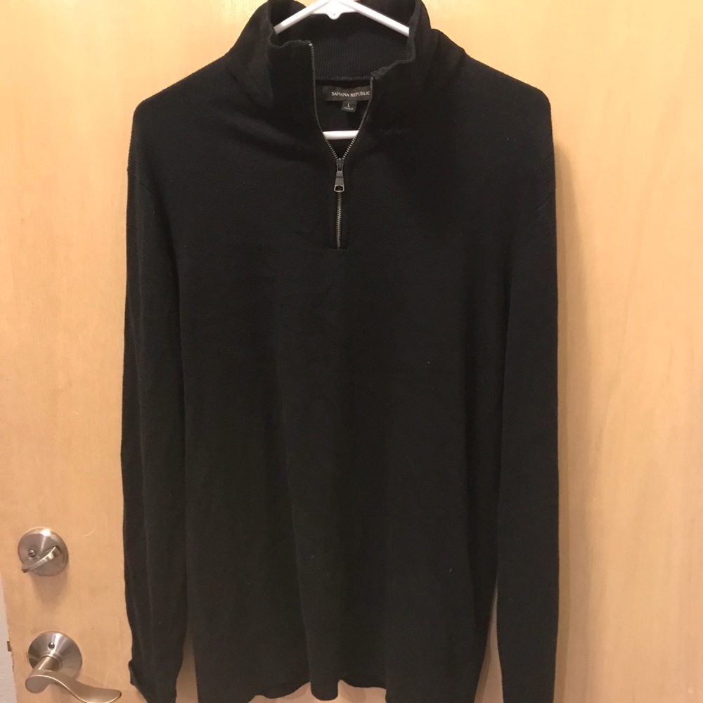 Black Banana Republic pullover